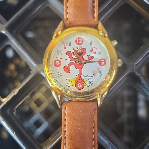 Vintage Fantasma Sesame Street Elmo Watch Leather Band - Picture 1 of 2
